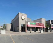 5780 Sheppard Ave, Toronto ON - Convenience Store