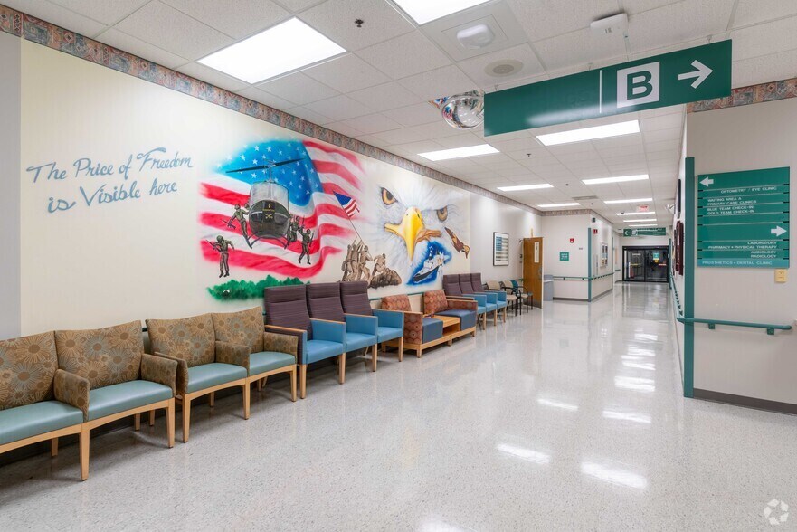 551 National Health Care Dr, Daytona Beach, FL à vendre - Photo intérieure - Image 3 de 22
