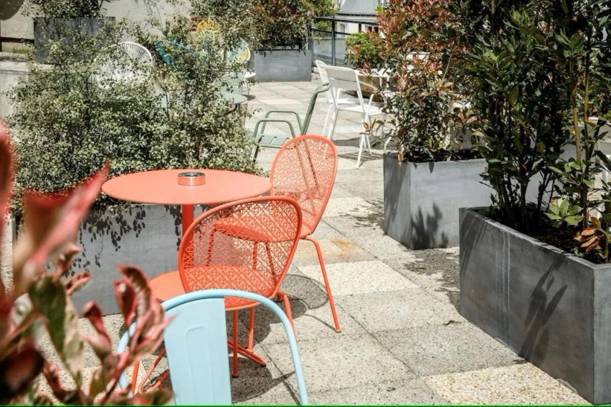 9 Boulevard Gouvion-Saint-Cyr, Paris for lease Building Photo- Image 1 of 2