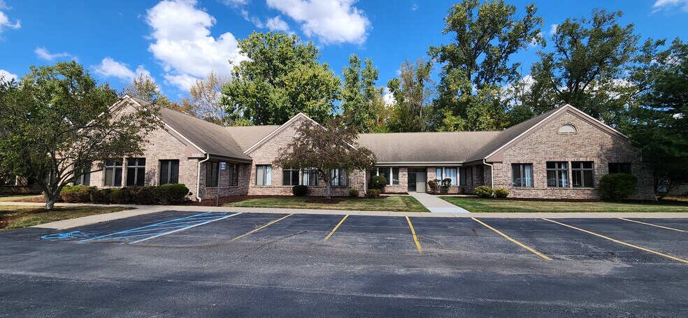 2378 Woodlake Dr, Okemos, MI for lease - Building Photo - Image 1 of 7