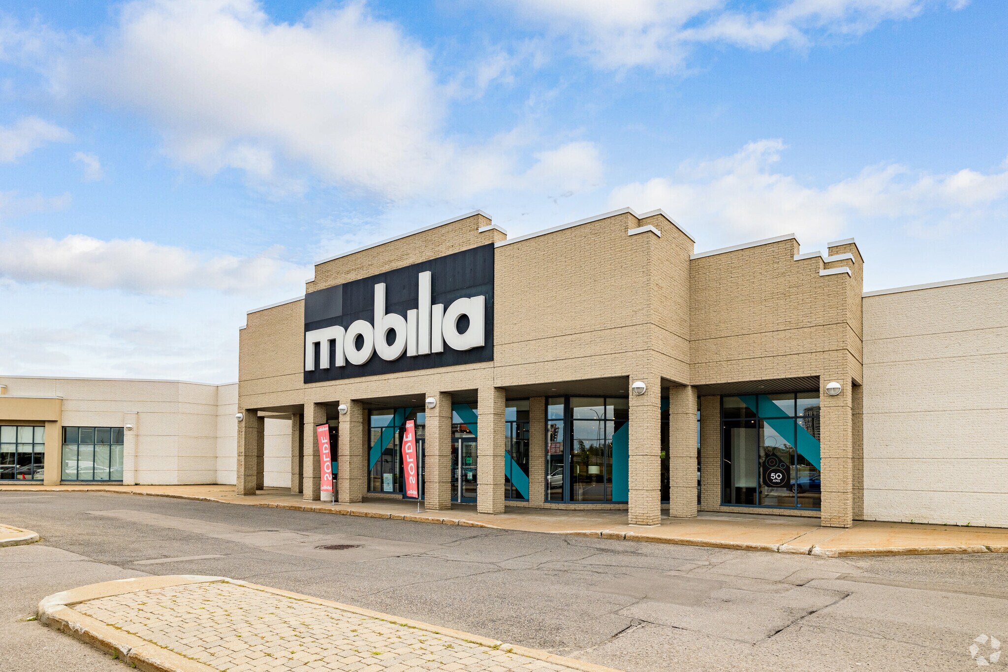 3932 Aut Jean Noel Lavoie A-440, Laval, QC à vendre Photo du bâtiment- Image 1 de 1