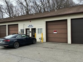 151 Grassy Plain St, Bethel, CT for lease Interior Photo- Image 1 of 4