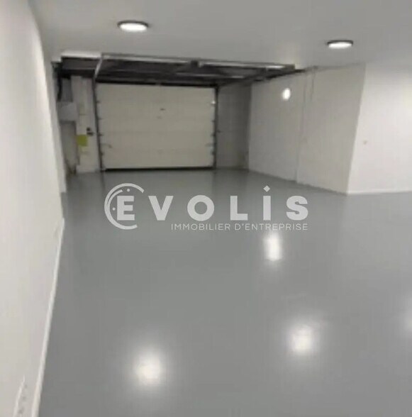 Bureau dans Villeneuve-la-Garenne à louer - Photo intérieure - Image 2 de 4
