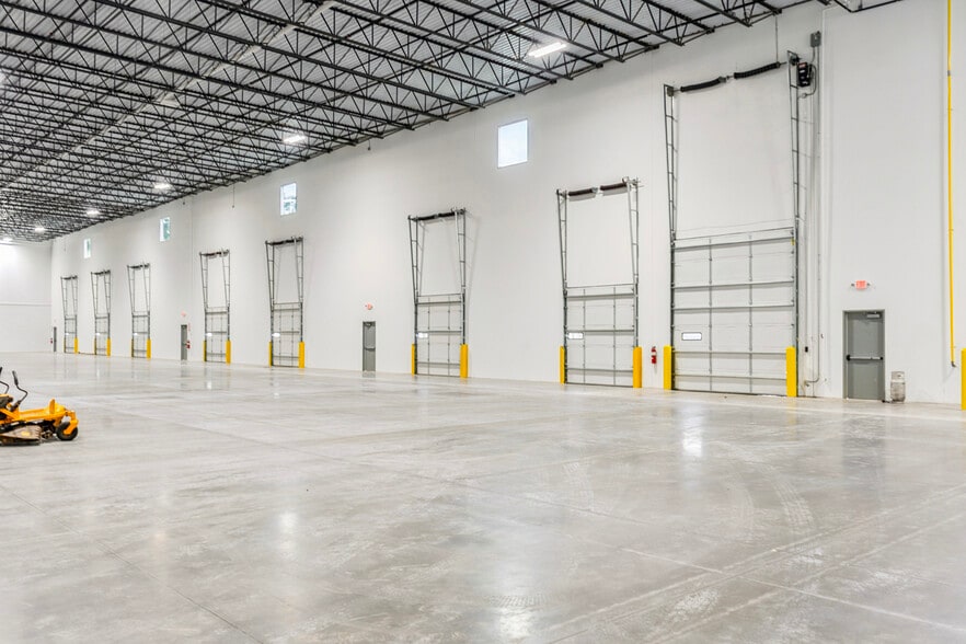 721 Andrews St, Salisbury, NC for lease - Building Photo - Image 3 of 9