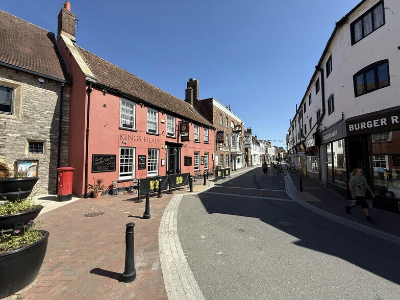 6 High St, Poole à vendre - Photo du bâtiment - Image 2 de 5