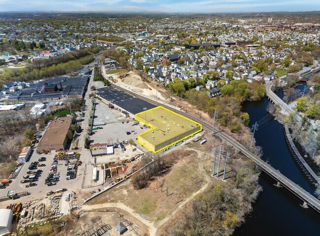 Plus de détails pour 90.1 Bolt St, Lowell, MA - Bureau, Industriel à louer