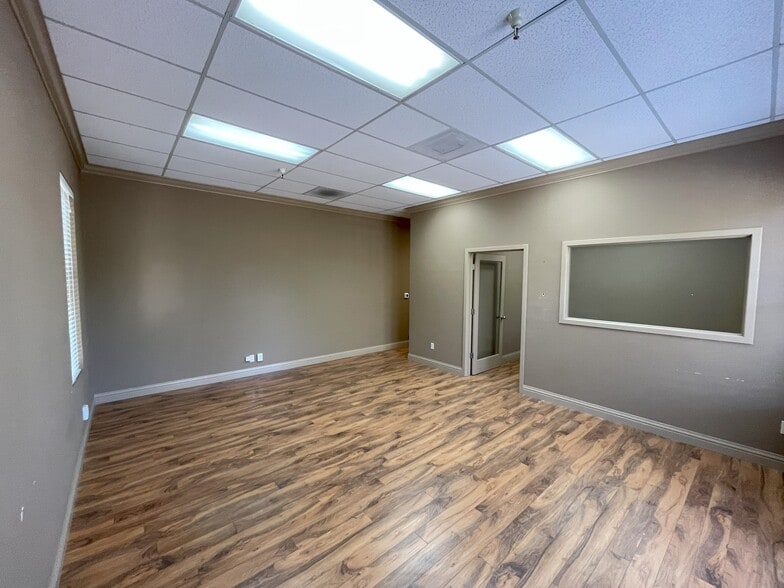 6200 Center St, Clayton, CA for lease - Building Photo - Image 3 of 8