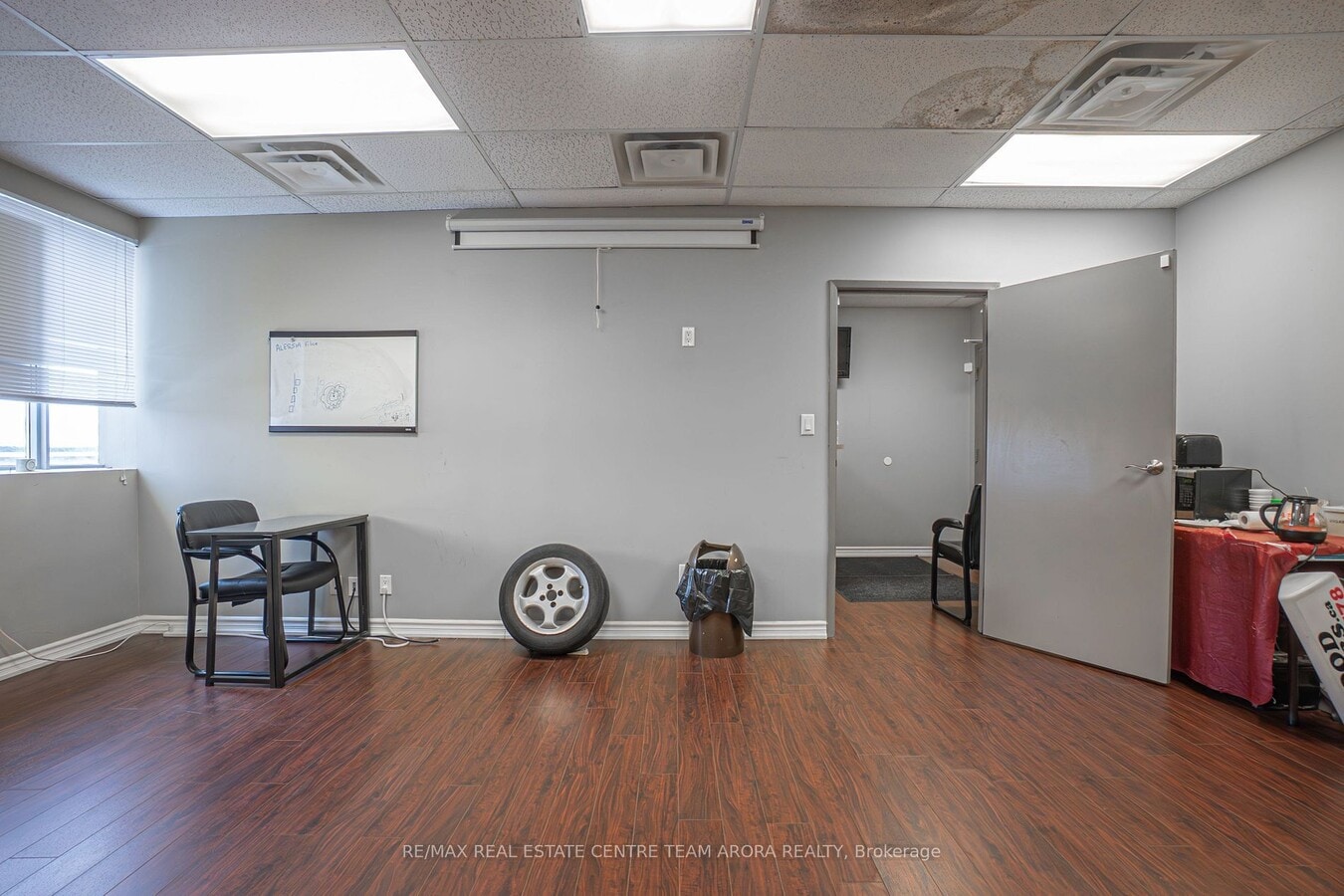 10095 Bramalea Rd, Brampton, ON L6R 1A2 - Unité 201 -  - Photo intérieure - Image 1 of 9