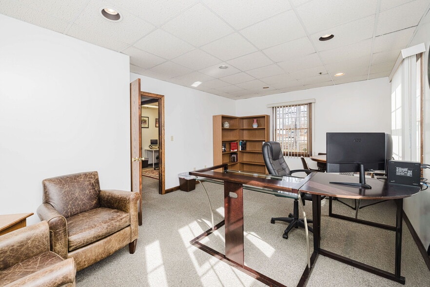 63 Winthrop St, Taunton, MA for sale - Building Photo - Image 2 of 30