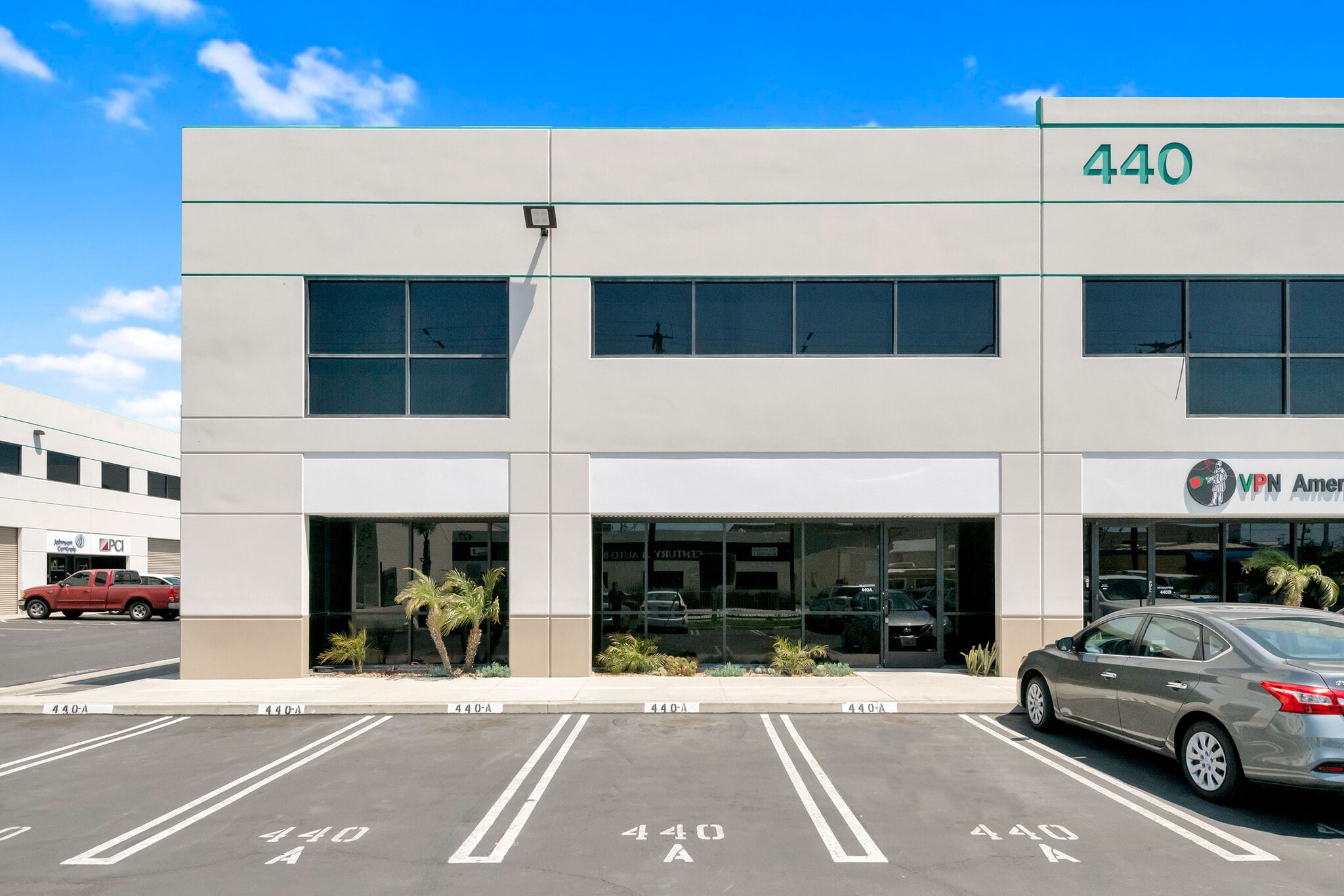 440 S Hindry Ave, Inglewood, CA for lease Building Photo- Image 1 of 27