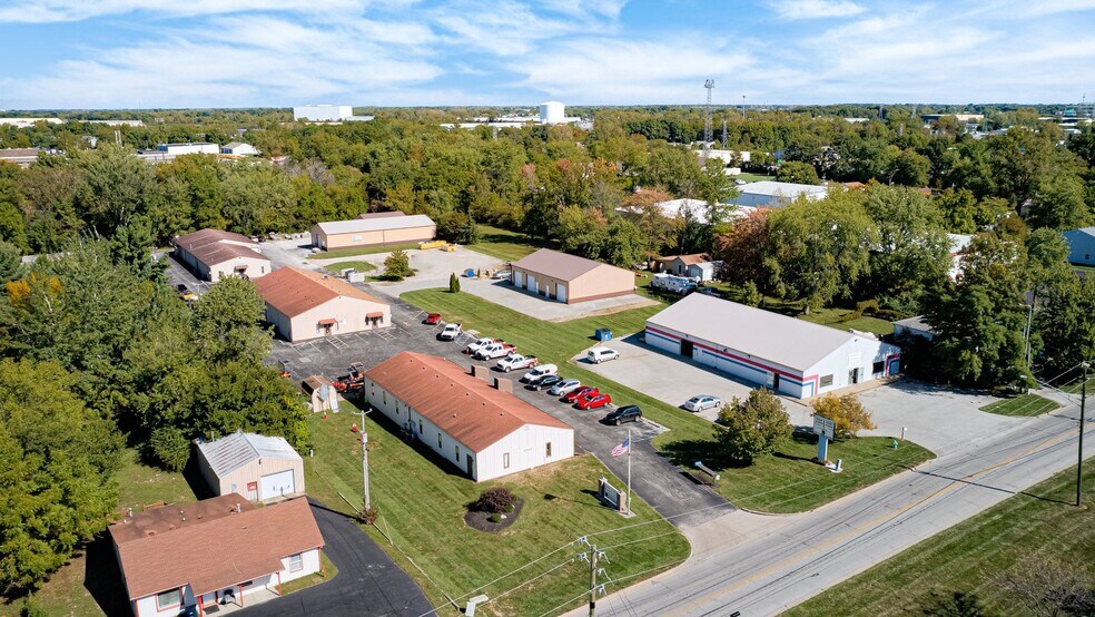 5342 Elmwood Ave, Indianapolis, IN à louer - Photo du bâtiment - Image 2 de 12
