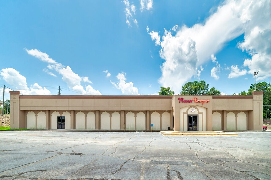 3720 Bloomfield Village Dr, Macon-Bibb, GA for sale - Building Photo - Image 2 of 37