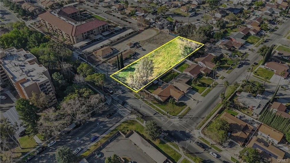 9906 Juniper ave, Fontana, CA for sale - Primary Photo - Image 1 of 16