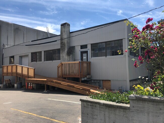 More details for 3410 Woodland Park Ave N, Seattle, WA - Flex, Industrial for Lease