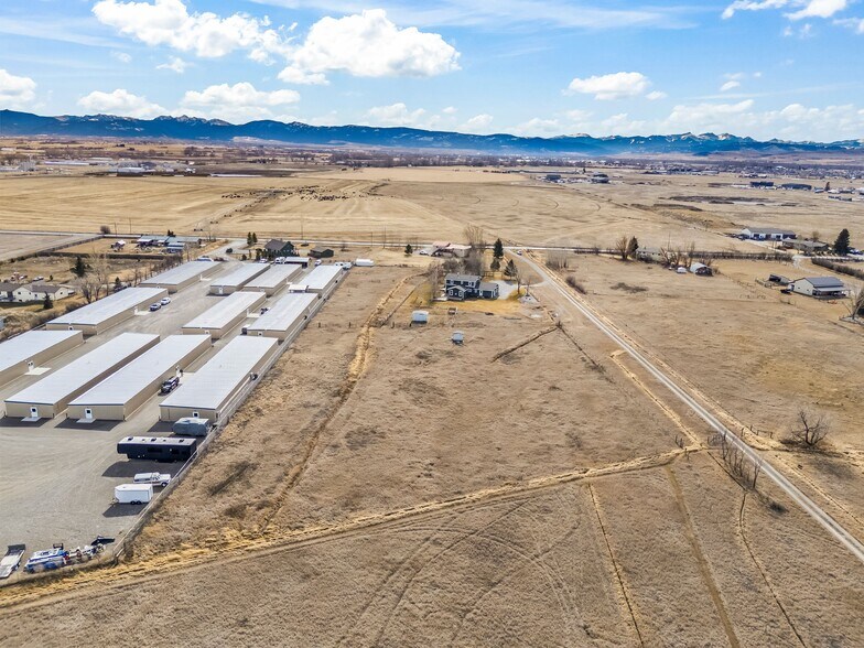605 E Cameron Bridge Rd, Bozeman, MT à vendre - Photo du bâtiment - Image 1 de 11