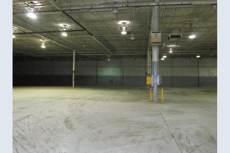 17226 Industrial Hwy, Caldwell, OH for sale - Interior Photo - Image 3 of 8