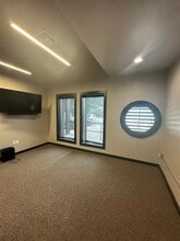 4400 W Vickery Blvd, Fort Worth, TX for lease Interior Photo- Image 2 of 7