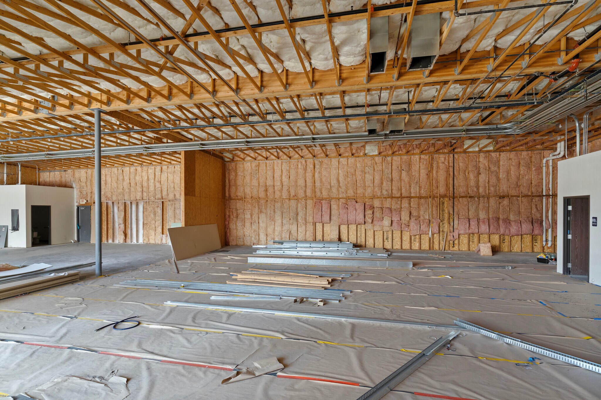 7315 W Warm Springs Rd, Las Vegas, NV à louer Photo du bâtiment- Image 1 de 17