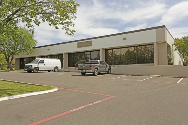 More details for 2108-2110 Hurd Dr, Irving, TX - Flex, Industrial for Lease