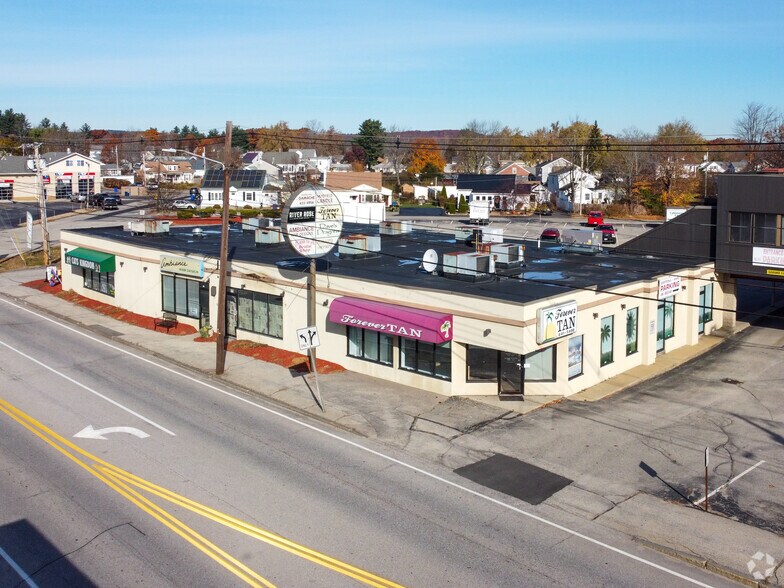 679 Mast Rd, Manchester, NH à louer - Photo du bâtiment - Image 2 de 2