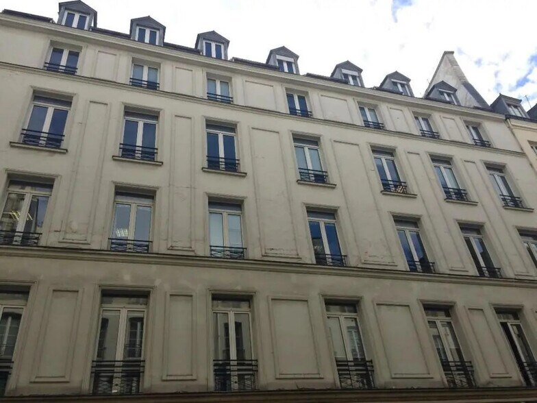 10 Rue Du Faubourg Montmartre, Paris à louer - Photo du bâtiment - Image 1 de 6