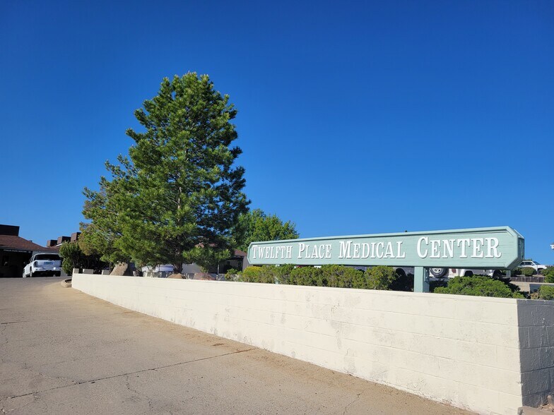 919 12th Pl, Prescott, AZ à vendre - Photo du bâtiment - Image 3 de 28