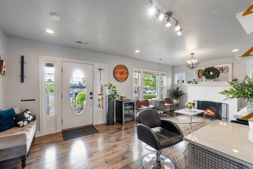 852 S Market Blvd, Chehalis, WA à vendre - Photo intérieure - Image 3 de 9