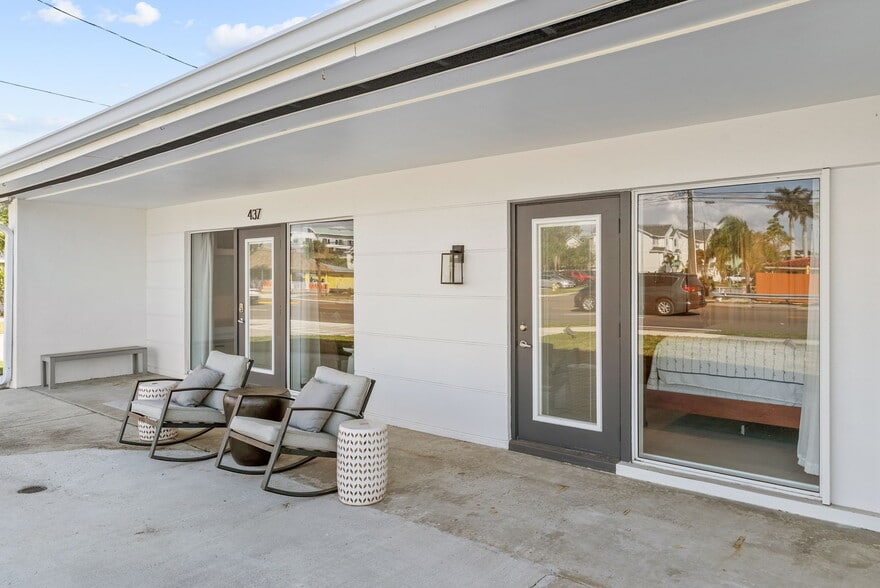 439 Causeway Blvd, Dunedin, FL for sale - Building Photo - Image 2 of 20