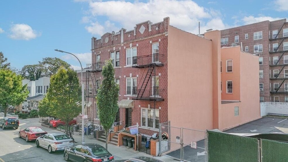 522 Bay Ridge Ave, Brooklyn, NY for sale - Building Photo - Image 2 of 19
