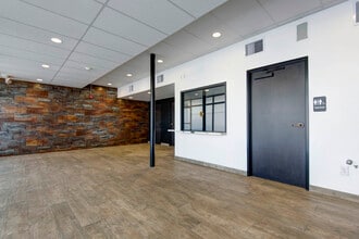 1800-1950 S Glenstone Ave, Springfield, MO à louer Photo intérieure- Image 2 de 24