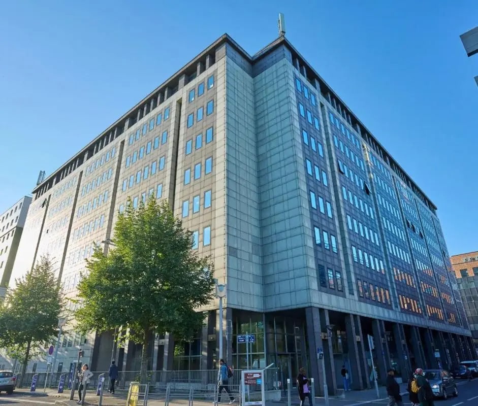 85-93 Rue Des Trois Fontanot, Nanterre for lease Building Photo- Image 1 of 6