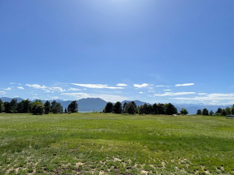225 Majestic View Dr, Boulder, CO à vendre - Photo du bâtiment - Image 2 de 2