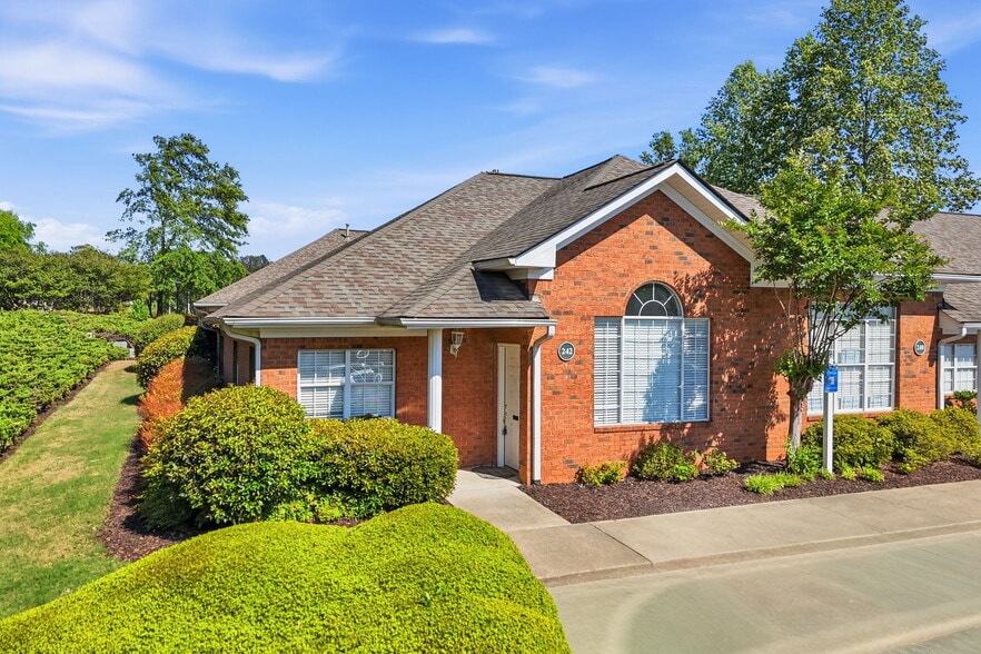234-242 Creekstone Rdg, Woodstock, GA for lease - Building Photo - Image 2 of 20