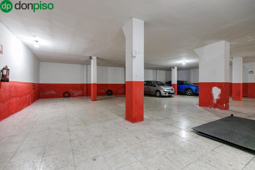 Calle Loma de Dílar, 96, Granada, Granada for sale - Building Photo - Image 3 of 15