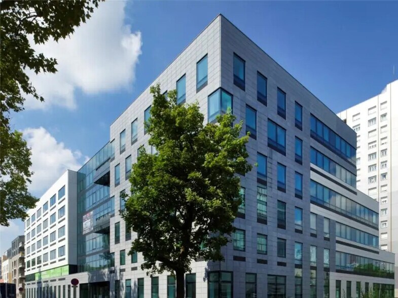333 Avenue Georges Clemenceau, Nanterre à louer - Photo du bâtiment - Image 2 de 32