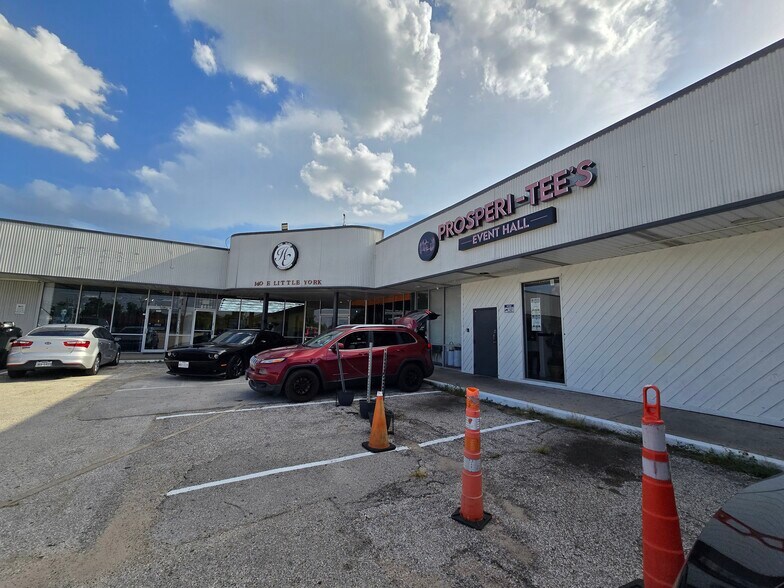 100 E Little York Rd, Houston, TX à vendre - Photo du bâtiment - Image 2 de 6