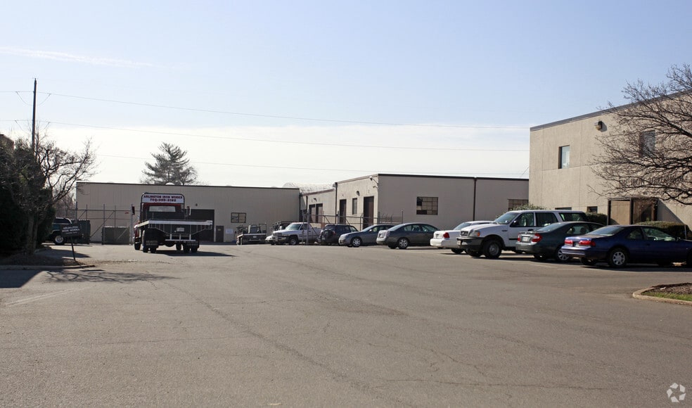 9129 Euclid Ave, Manassas, VA for lease - Building Photo - Image 3 of 54