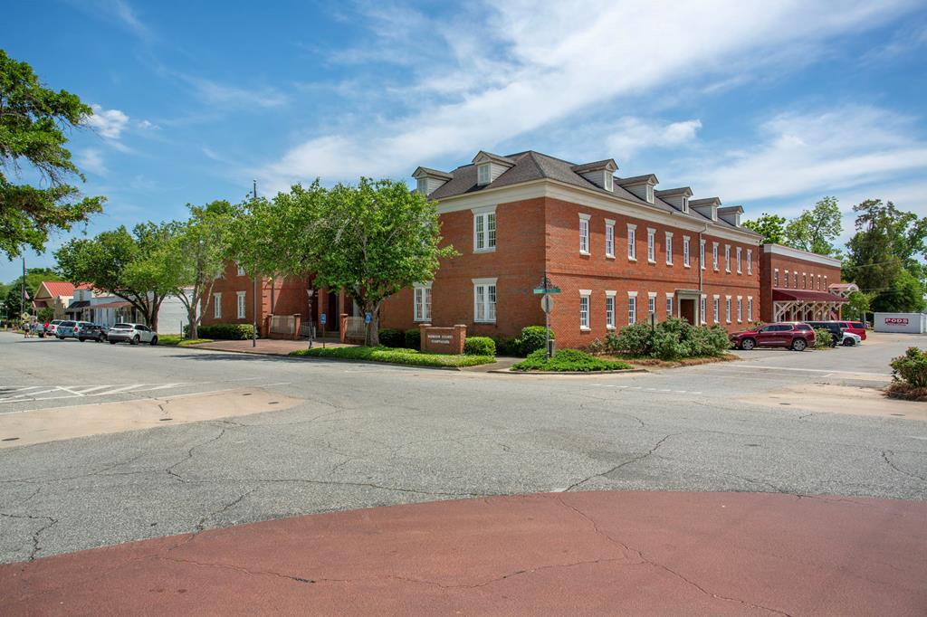 303 E Broad St, Eufaula, AL for sale Primary Photo- Image 1 of 29