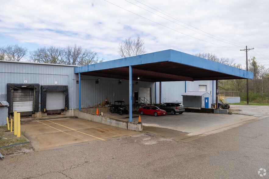 4 Sandbank Rd, Ludlow, KY à vendre - Photo du bâtiment - Image 2 de 3