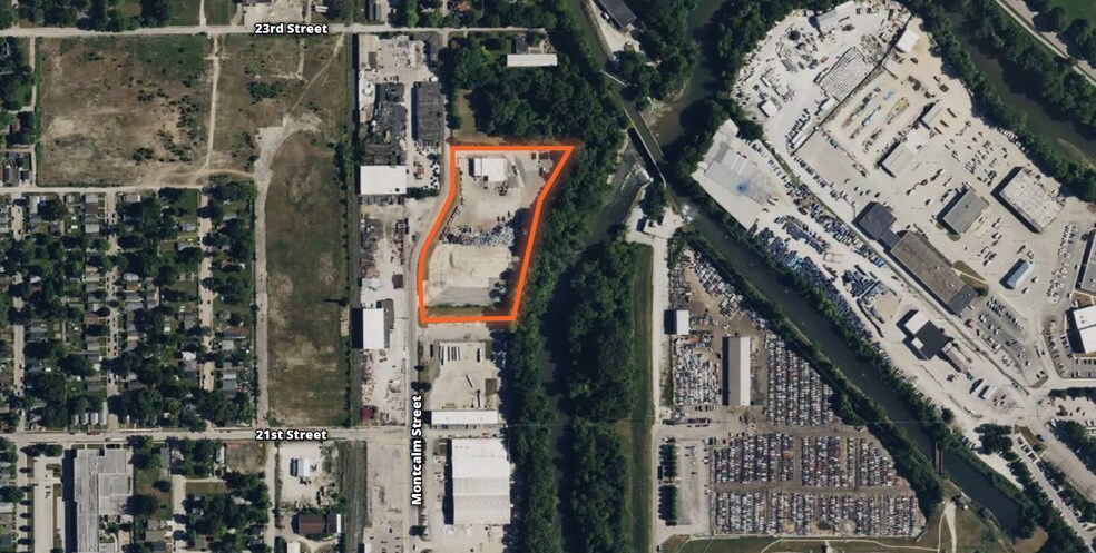 2200-2235 Montcalm St, Indianapolis, IN à louer - Photo du bâtiment - Image 3 de 5