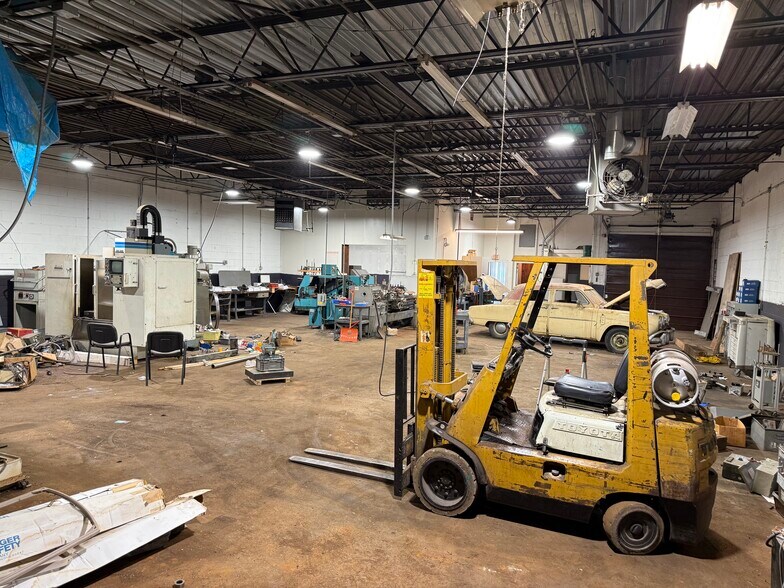 9125 Belden Dr, Franklin Park, IL for sale - Building Photo - Image 2 of 17