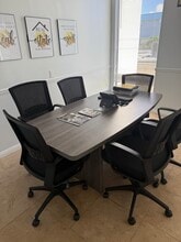 2300 Palm Beach Lakes Blvd, West Palm Beach, FL à louer Photo intérieure- Image 2 de 9