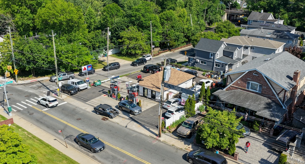 The Sunoco 14 - Gas Station Portfolio portfolio of 13 properties for sale on LoopNet.ca - Building Photo - Image 2 of 15