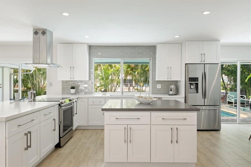 5821 NE 14th Way, Fort Lauderdale, FL for sale - Building Photo - Image 3 of 19