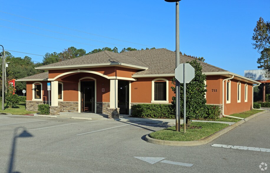 711 Ciara Creek Cv, Longwood, FL à louer - Photo du bâtiment - Image 2 de 15