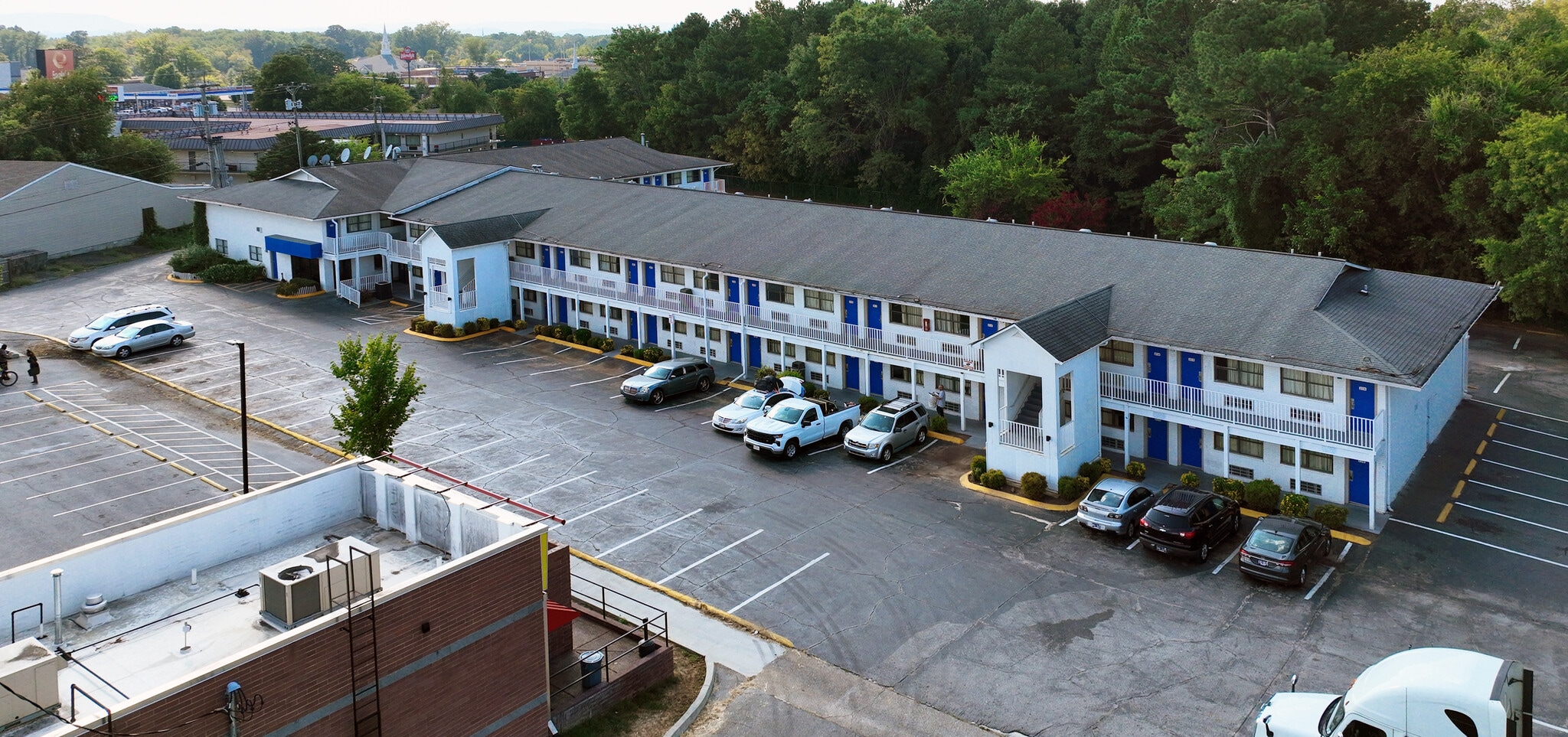 7707 Lee Hwy, Chattanooga, TN for sale Primary Photo- Image 1 of 33