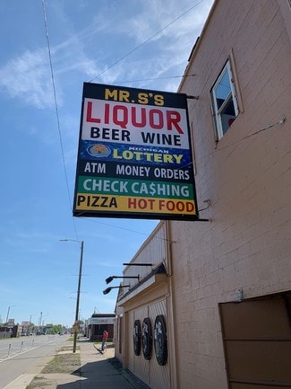 Plus de détails pour 16830 E Warren Ave, Detroit, MI - Commerce de détail à vendre