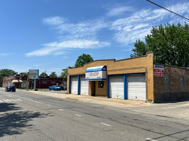 6339 16th St, Berwyn, IL à vendre - Photo du bâtiment - Image 2 de 12