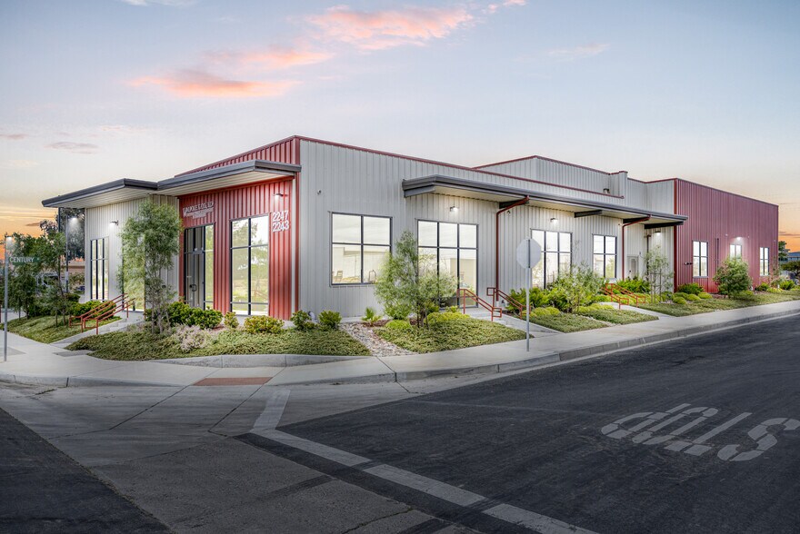 2247 S Depot St, Santa Maria, CA à vendre - Photo du bâtiment - Image 2 de 10