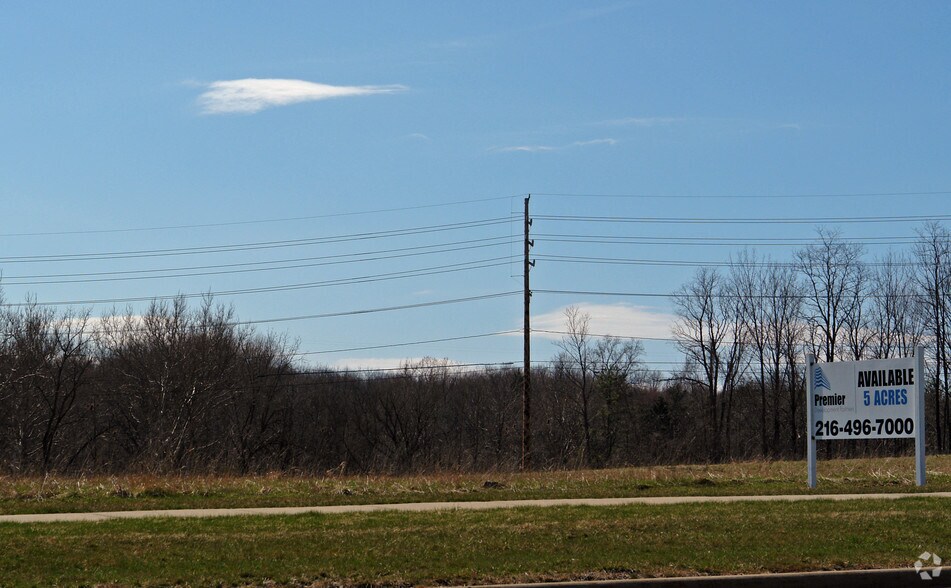 0 Cochran Rd, Glenwillow, OH à vendre - Photo du bâtiment - Image 2 de 4